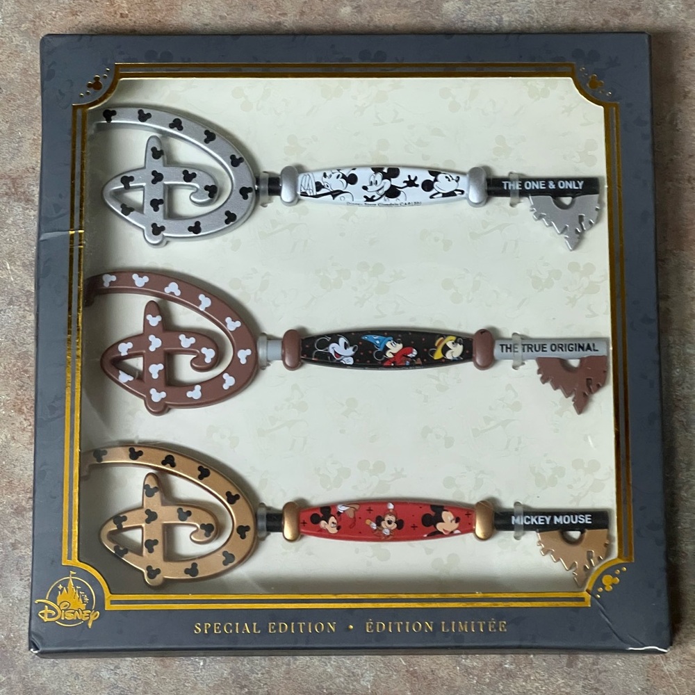 Disney Special Edition Mickey Mouse Key Set